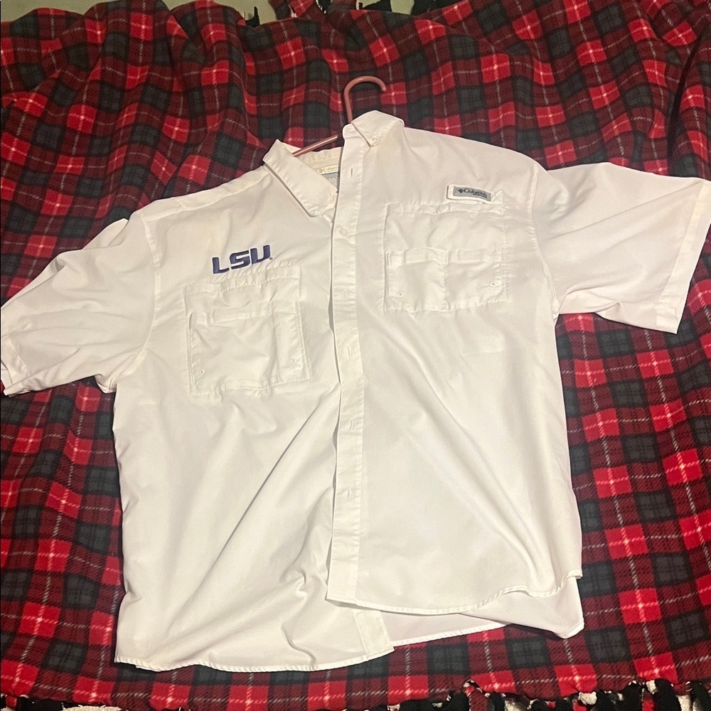 Columbia White Casual Shirt with Blue Accents
